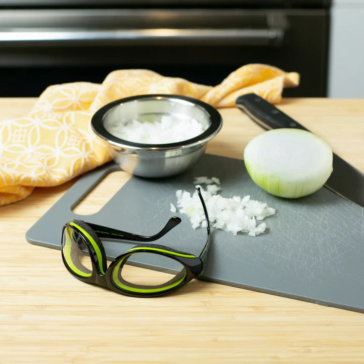 Onion Goggles Eye Protection for Cutting Onions and Peppers by RSVP