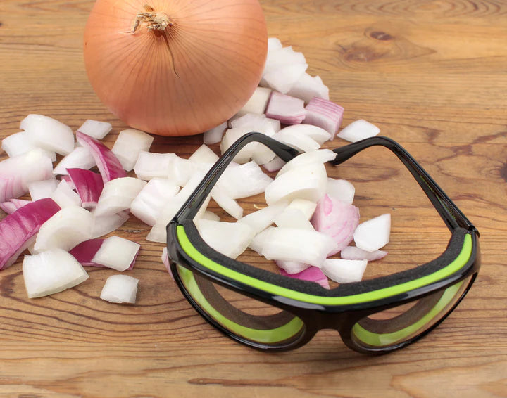 Onion Goggles Eye Protection for Cutting Onions and Peppers by RSVP