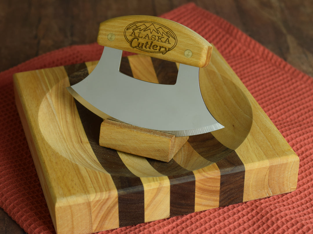 Ulu cutting board with knife