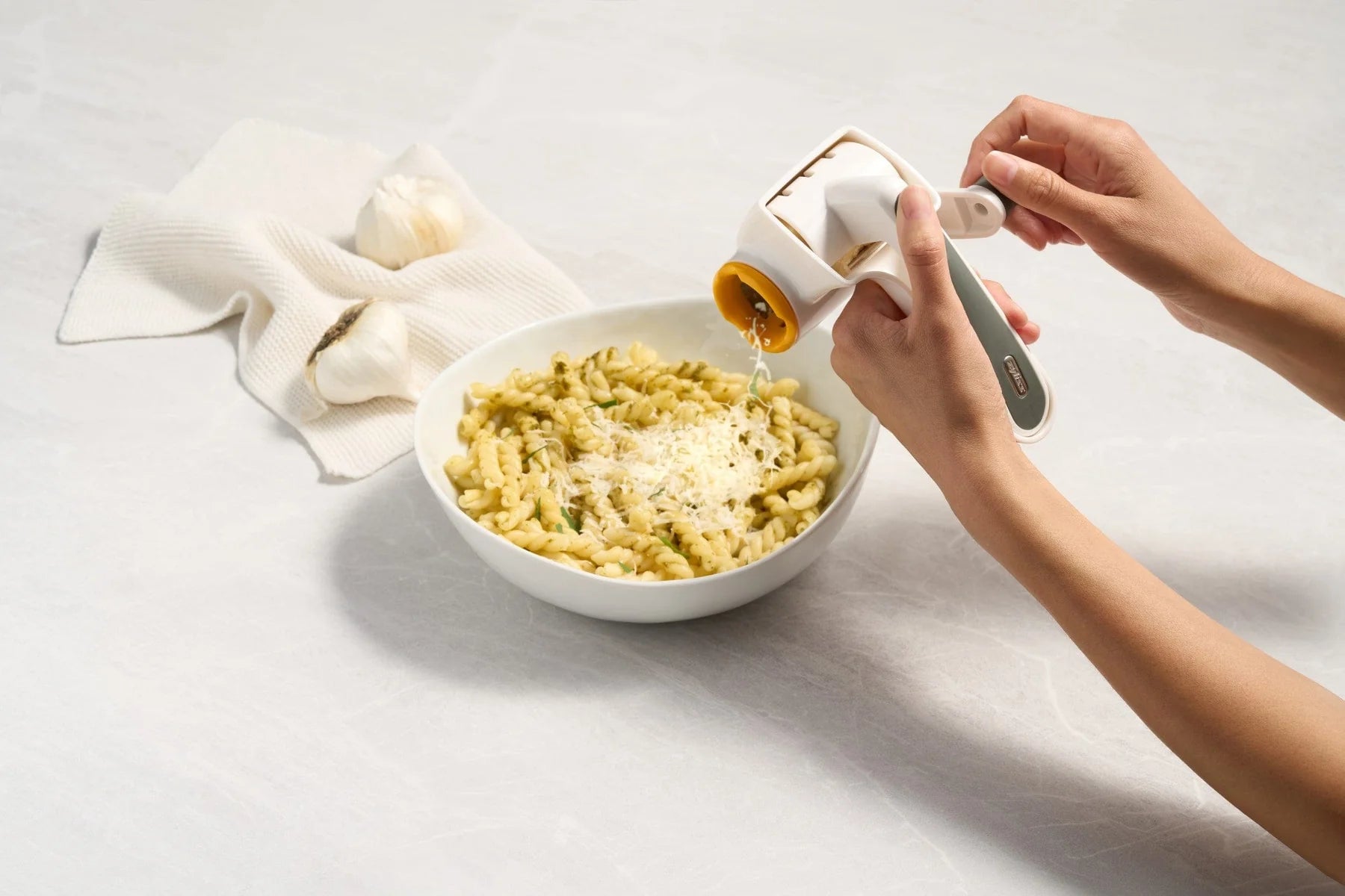 Professional Rotary Cheese Grater - Thumbnail 3