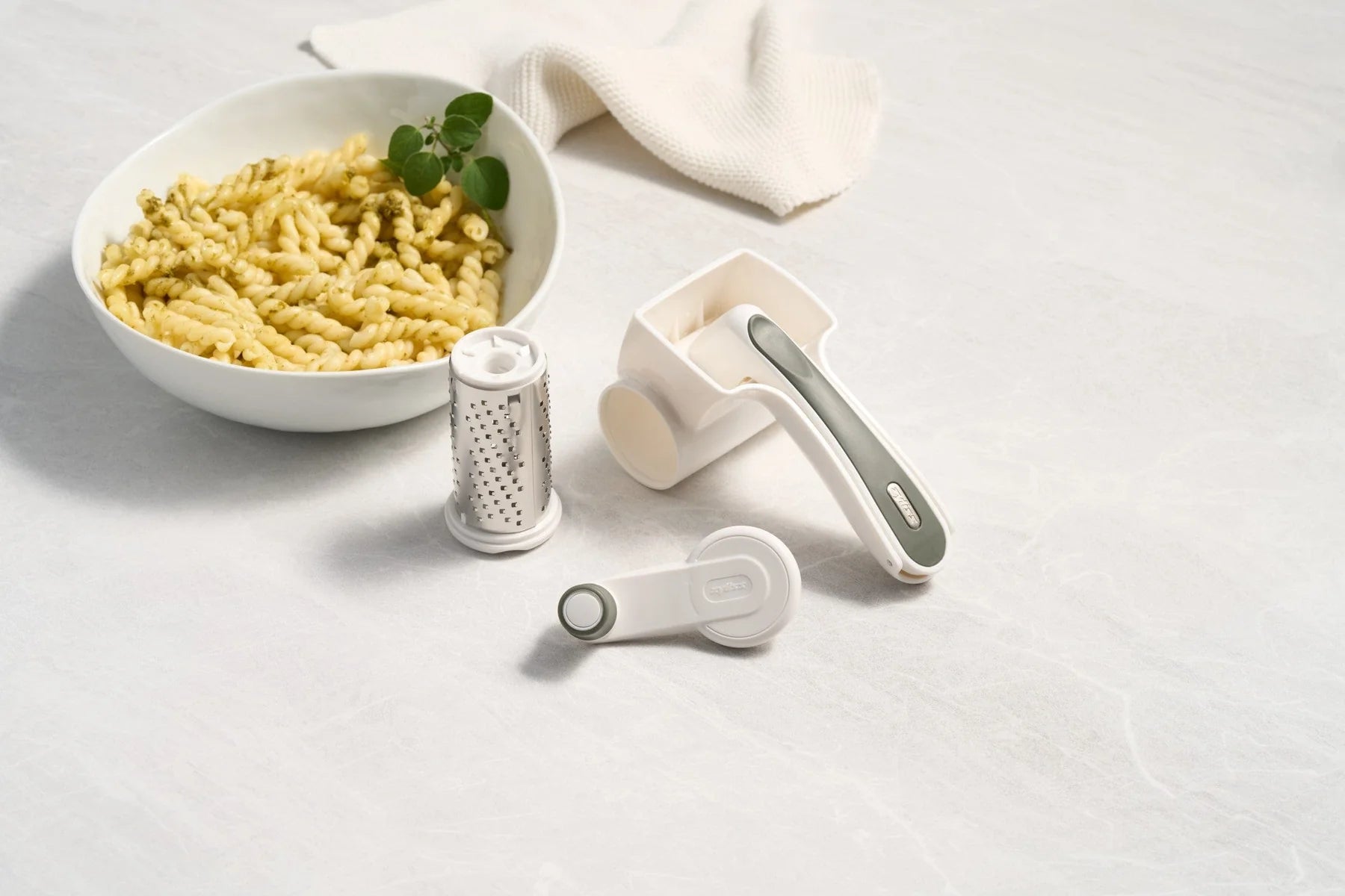 Zyliss Classic Cheese Grater - Rotary Cheese Grater - Handheld