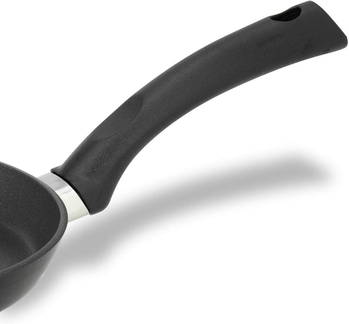 Cookware 9.5 Inch Specialty Crepe Pan by Berndes
