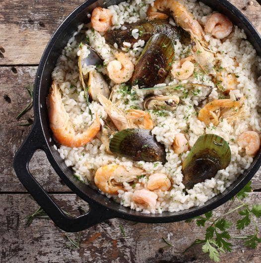 7 Quart Cast Iron Dutch Oven by Victoria Cast Iron