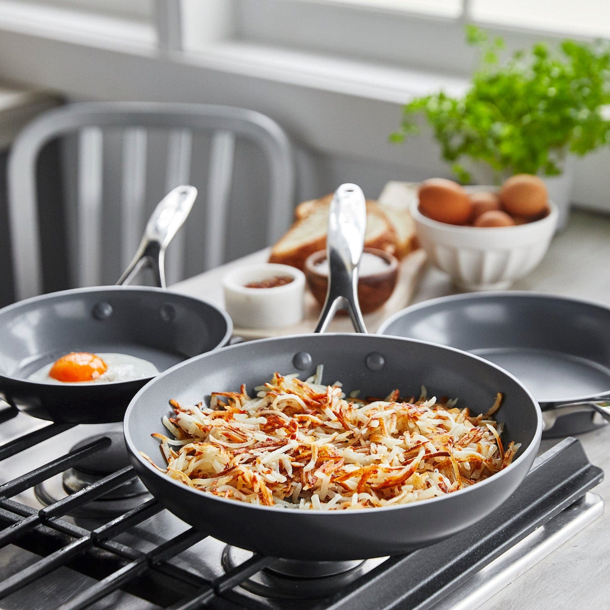 GreenPan Valencia Pro Hard Anodized 3 Piece Fry Pan Skillet Set - Thumbnail 2