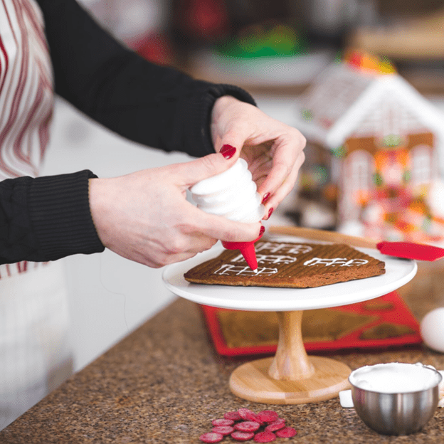 Handstand Kitchen Handstand Kitchen Gingerbread House Baking Set
