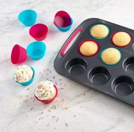 Trudeau 6 Cup Non-Stick Silicone Muffin Pan with Lid