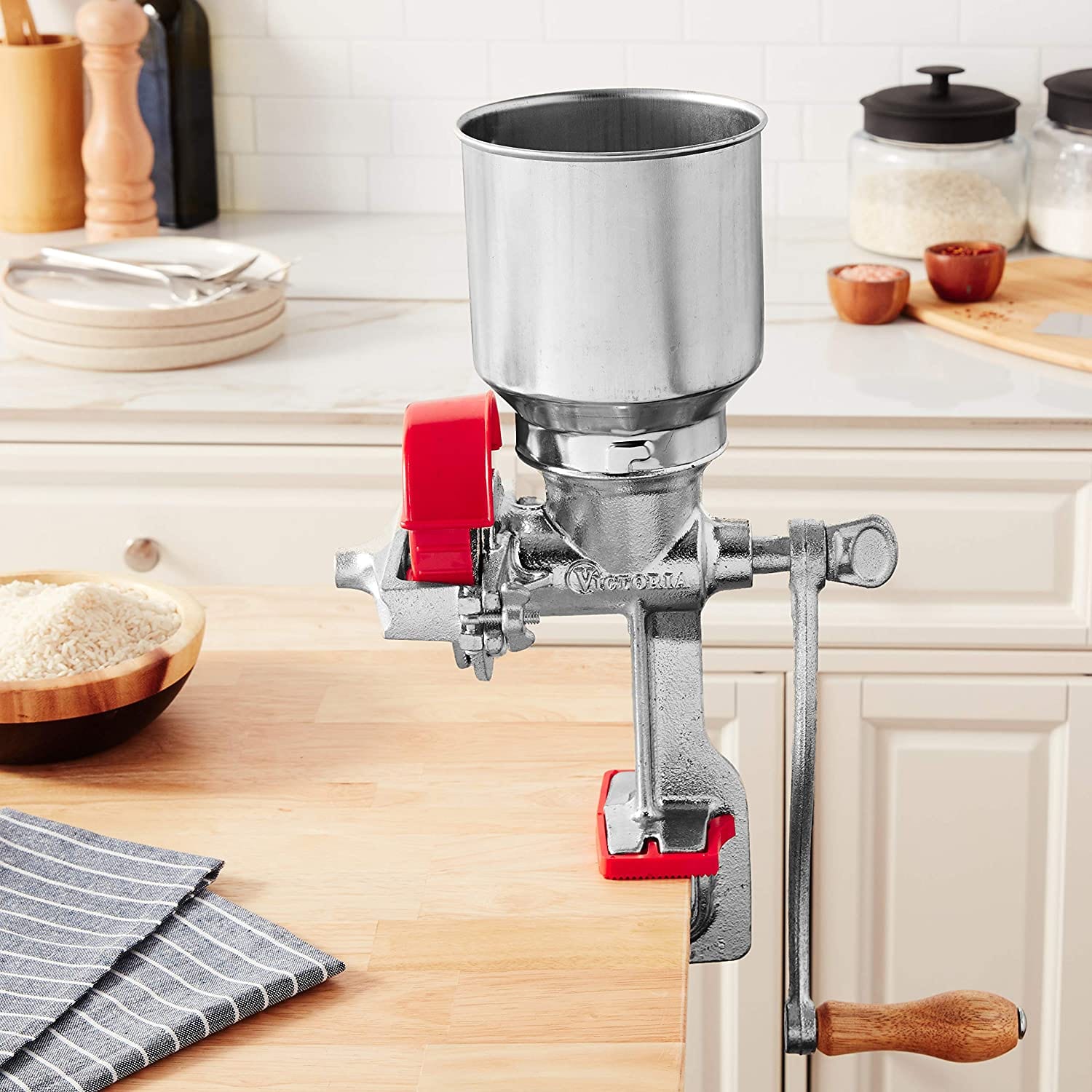 Victoria Cast Iron Victoria Cast Iron Corn Mill / Grain Grinder with Large Hopper